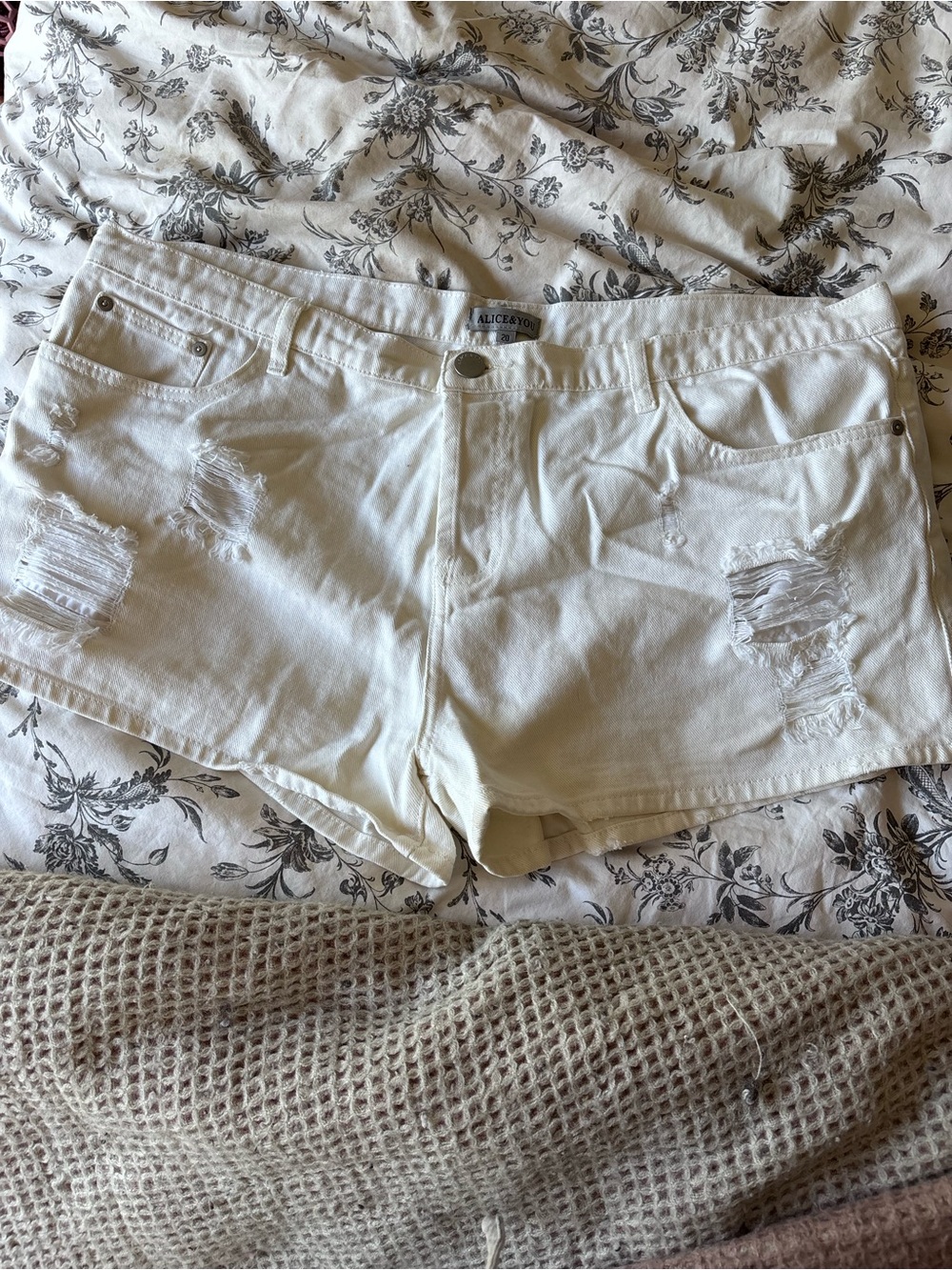 Alice & You Cream Distressed Denim Shorts